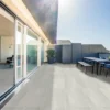 ambientebristolhomeout PORCELANATO ALBERDI 60X120 BRISTOL GREY 2DA – Soles Ilusiones